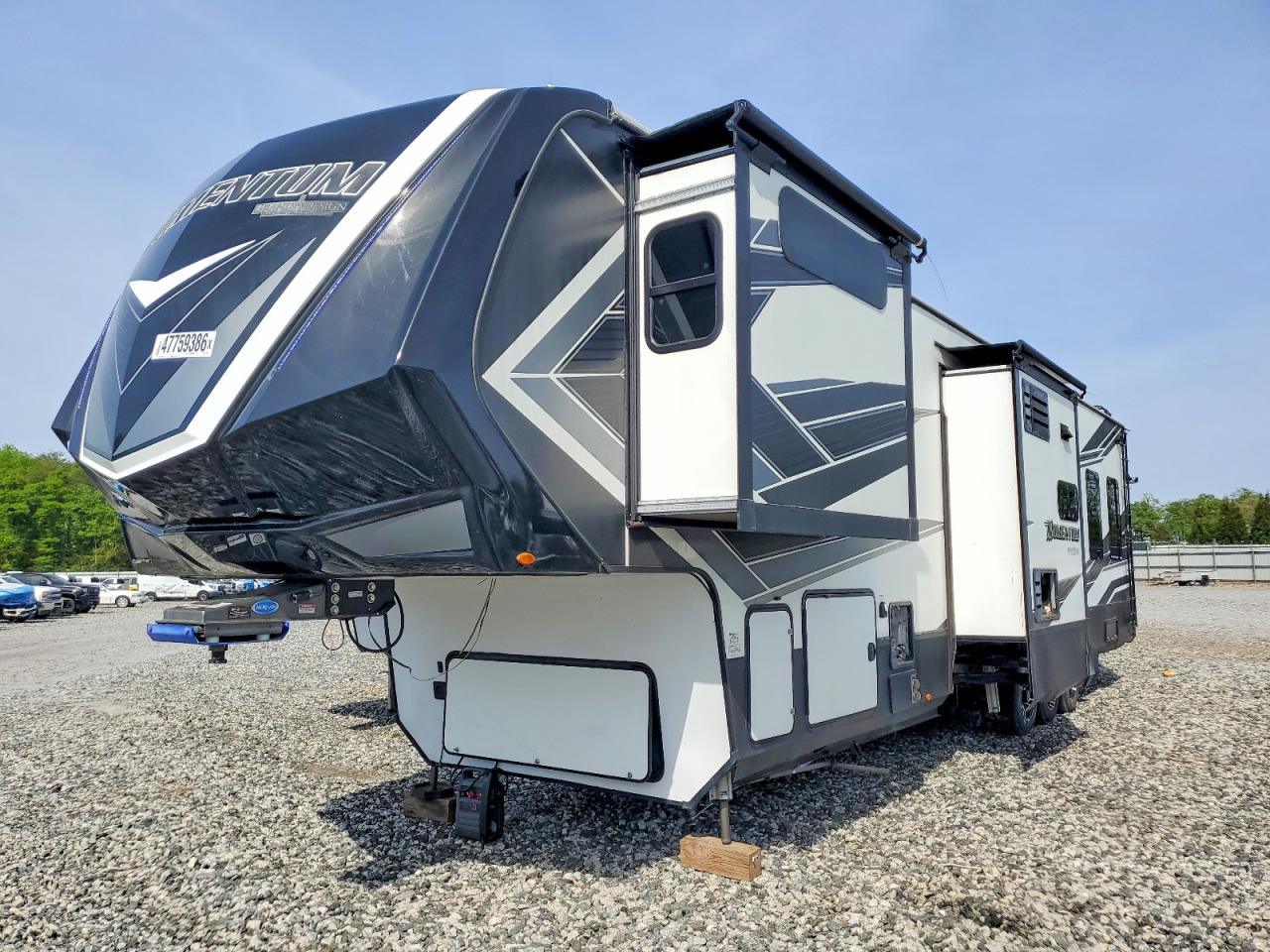 2021 GRAND Momentum VIN 573FM4533M1118481 photo 2