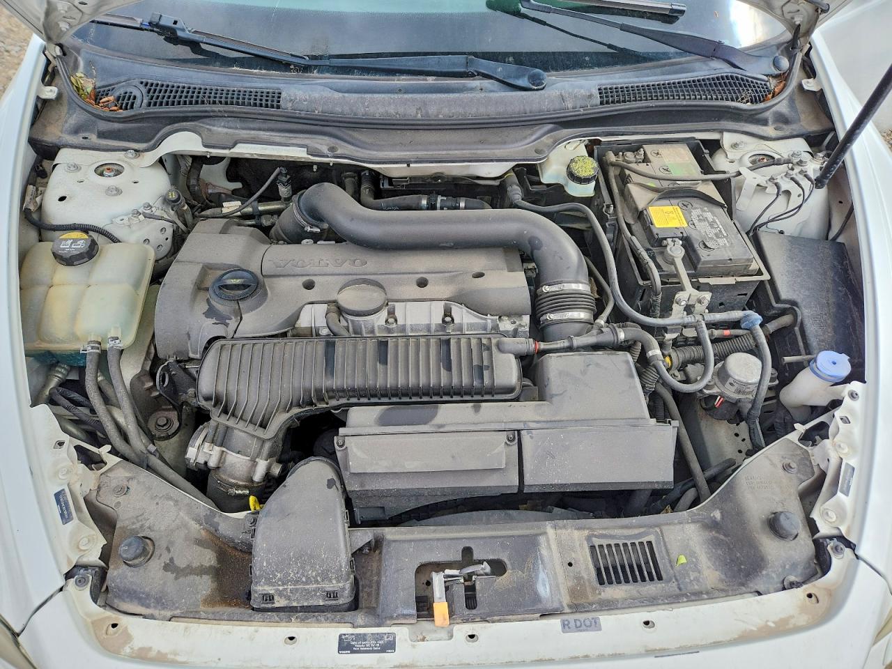 2011 Volvo C30 VIN YV1672MK3B2198393 photo 11