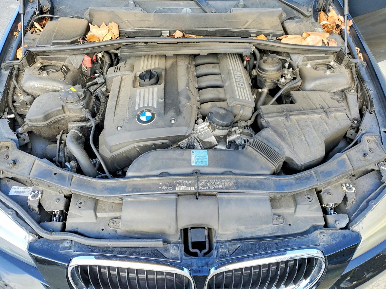 2009 BMW 3 series VIN WBAPH57549NL77112 photo 11