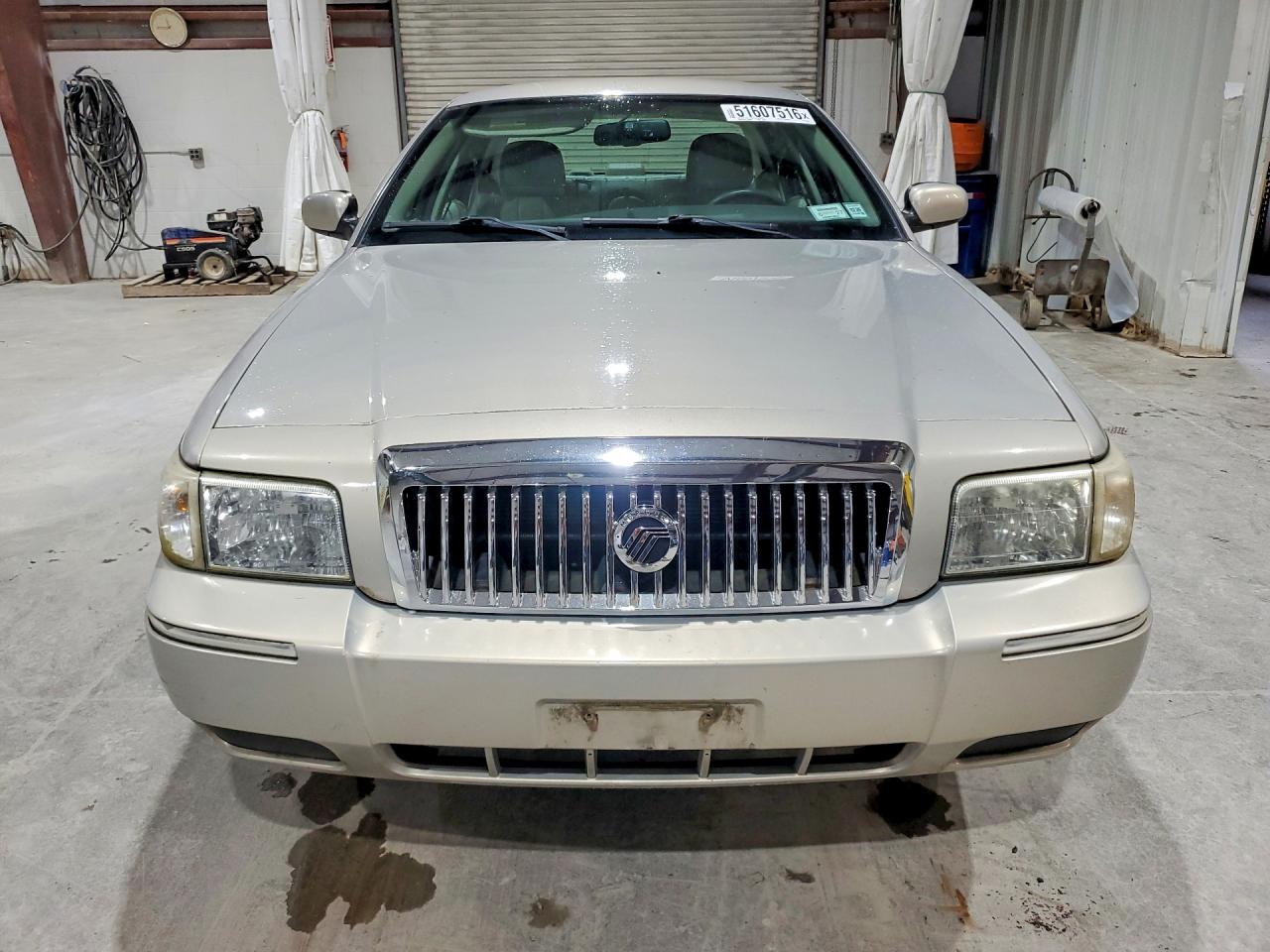 2010 Mercury Grmarquis VIN 2MEBM7FV0AX627646 photo 5