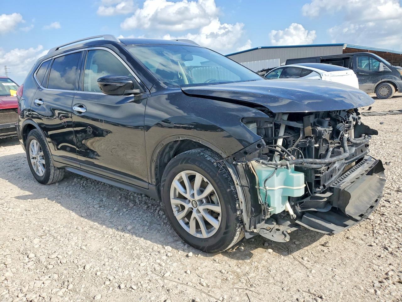 2018 Rogue VIN KNMAT2MT4JP501977 photo 4