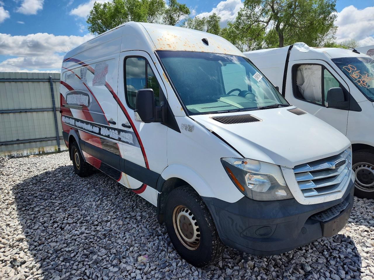 2016 FREIGHTLINER Sprinter VIN WDYPE7DD4GP363672 photo 4