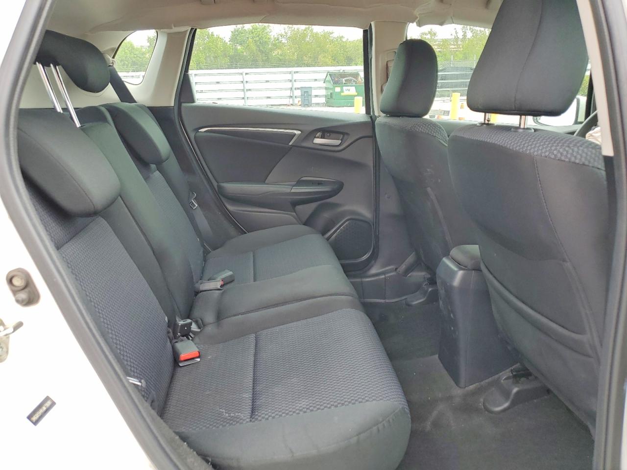 2018 Honda Fit VIN 3HGGK5H49JM736061 photo 10