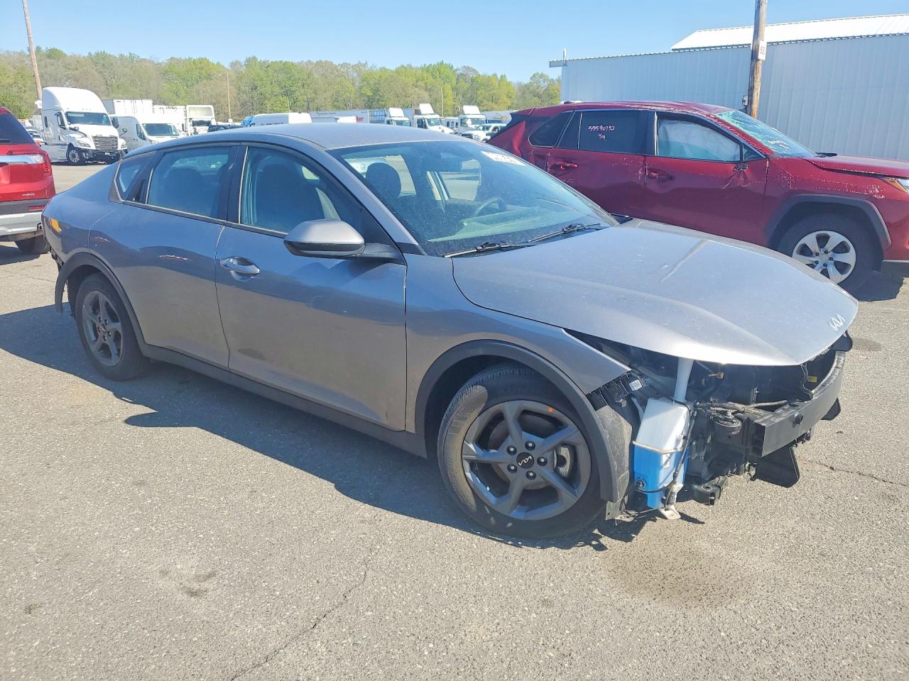 2025 Kia All other VIN 3KPFT4DE5SE100782 photo 4