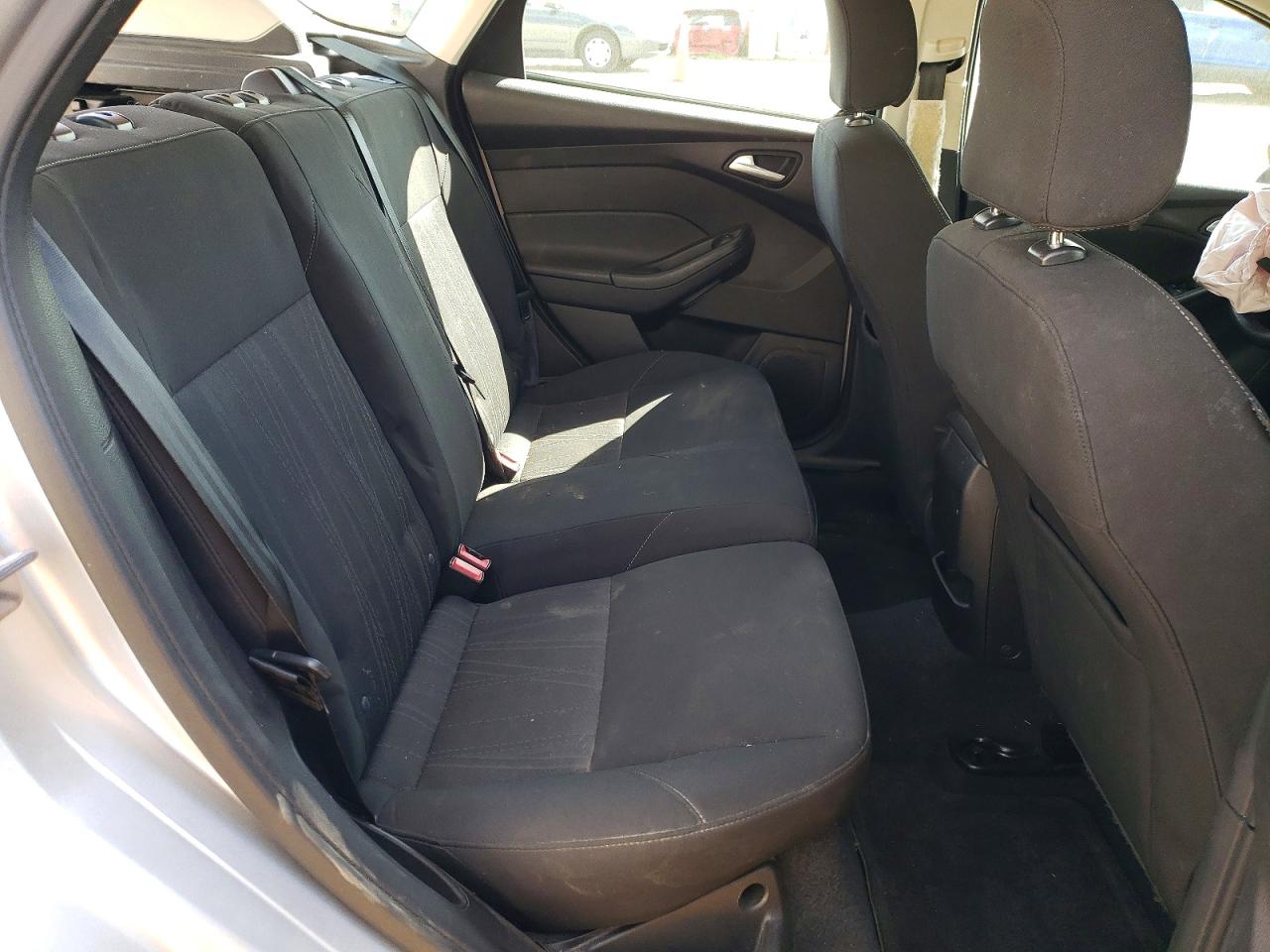 2015 Ford Focus VIN 1FADP3K24FL282329 photo 11