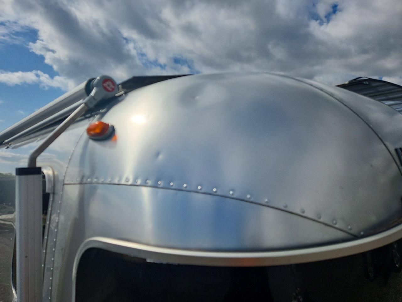 2023 AIRSTREAM Internatio VIN 1STKFAG28PJ564490 photo 9