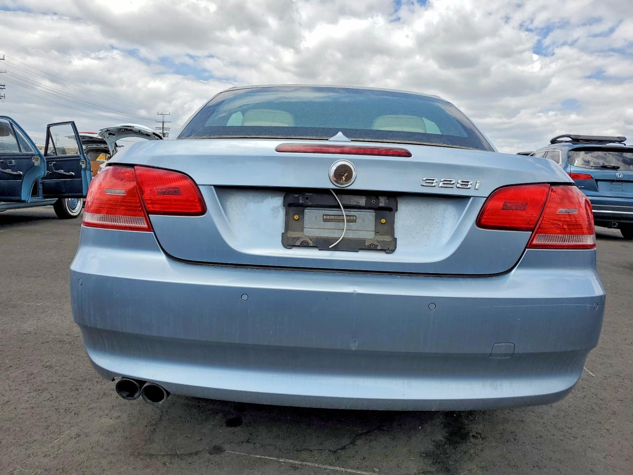 2010 BMW 3 series VIN WBAWR3C56AP462027 photo 6
