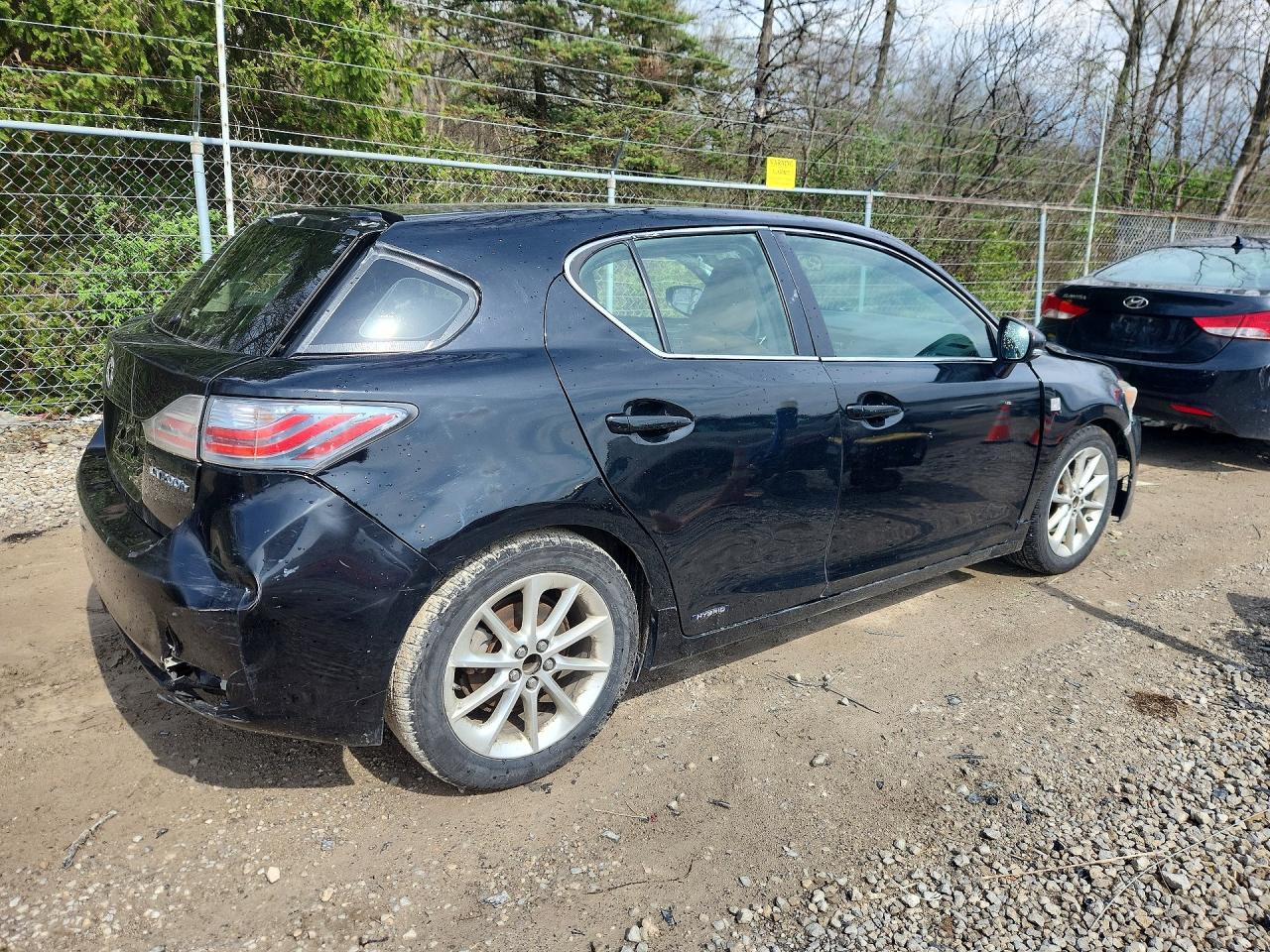 2012 LEXUS Ct 200 VIN JTHKD5BH6C2106148 photo 3