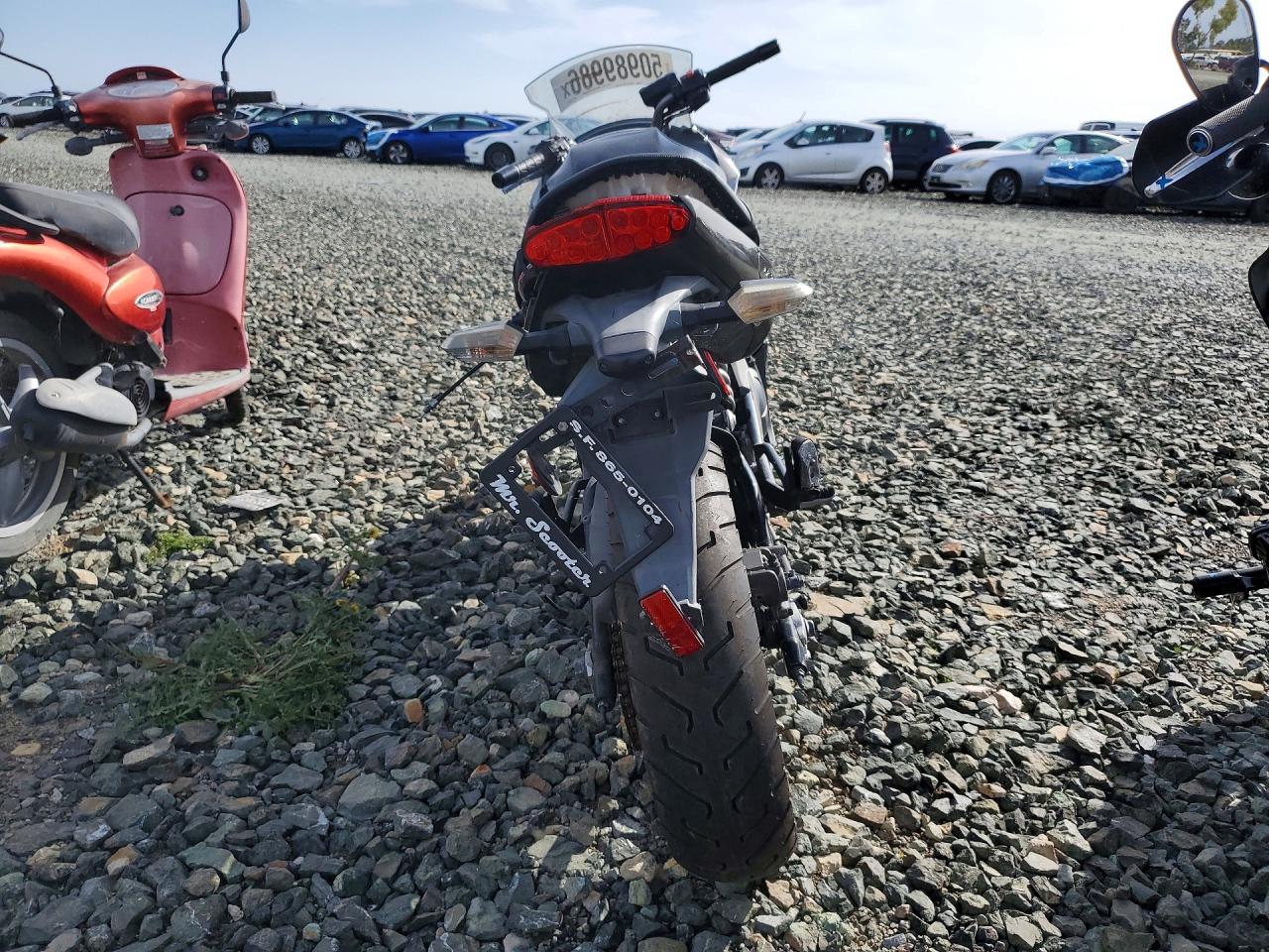 2011 Kawasaki Ex VIN JKAEXEC1XBDA67586 photo 4