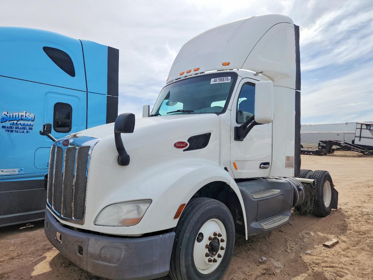 2017 PETERBILT All other VIN 1XPBA48X1HD428631 photo 2