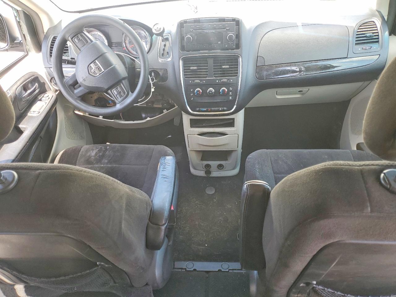2013 Dodge Caravan VIN 2C4RDGBG8DR505763 photo 8
