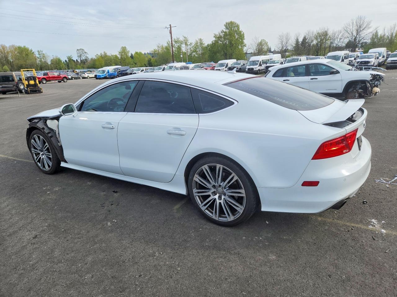 2013 Audi A7 VIN WAU2GAFC0DN082233 photo 2