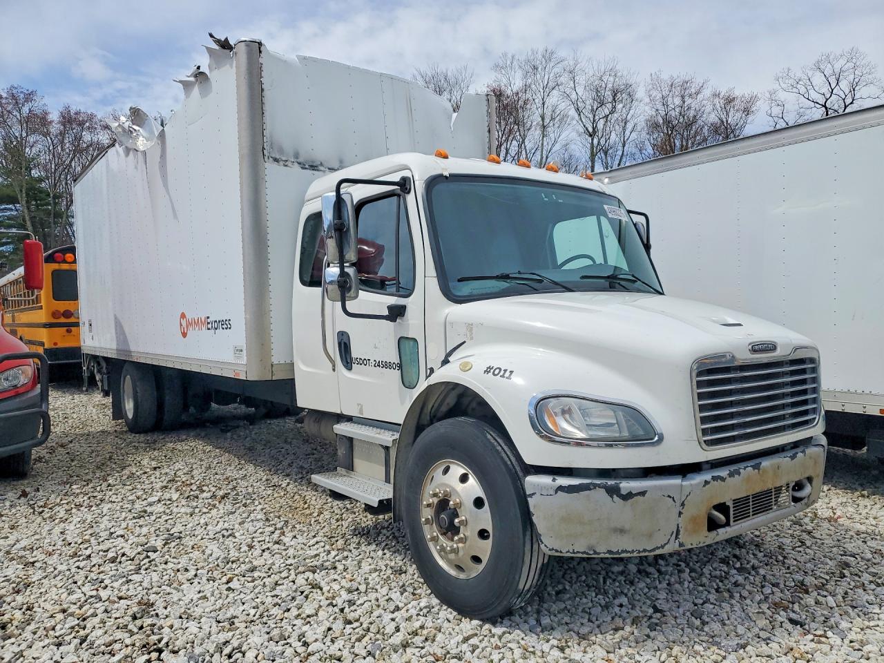 2019 FREIGHTLINER All other VIN 3ALACWD21KDKC6956 photo 4