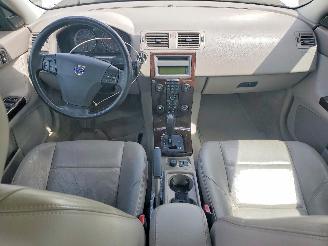 2005 Volvo S40 VIN YV1MS390452101810 photo 8