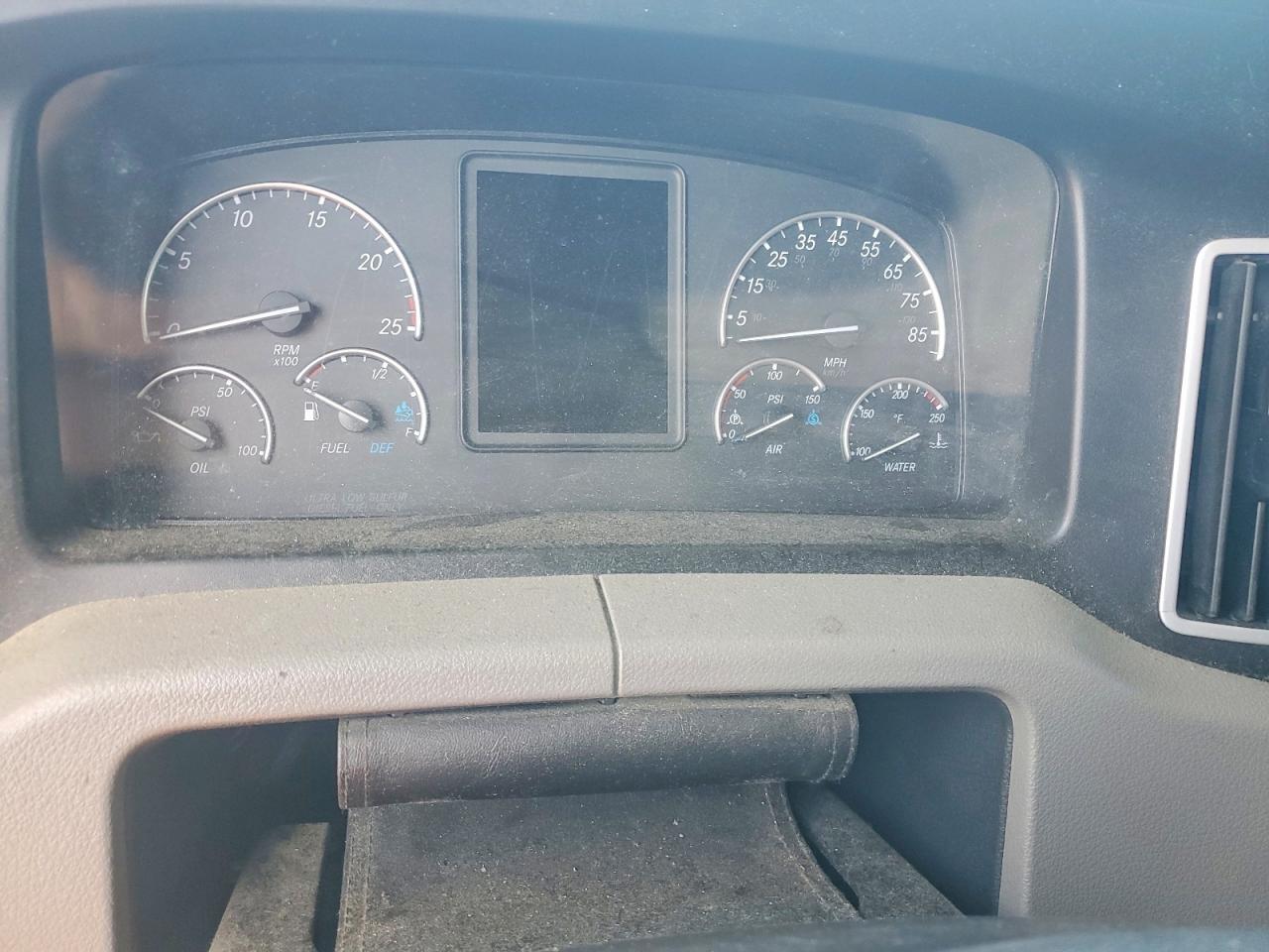 2024 FREIGHTLINER All other VIN 3AKJHHDR2RSVG3091 photo 8