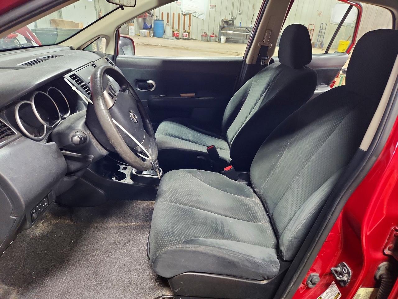 2011 NISSAN Versa VIN 3N1BC1AP5BL449720 photo 7