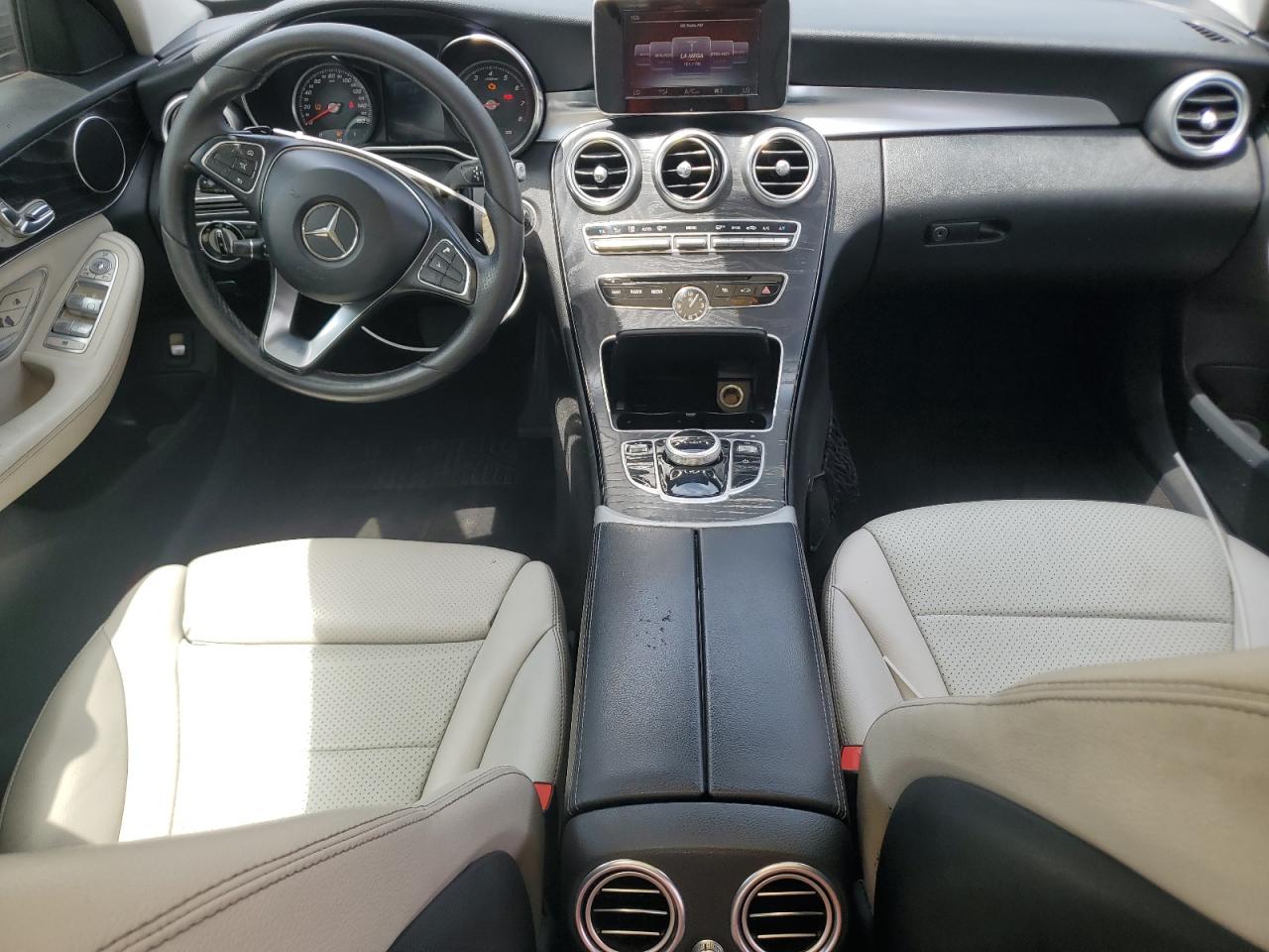2017 Mercedes-Benz C class VIN 55SWF4JB7HU202975 photo 8