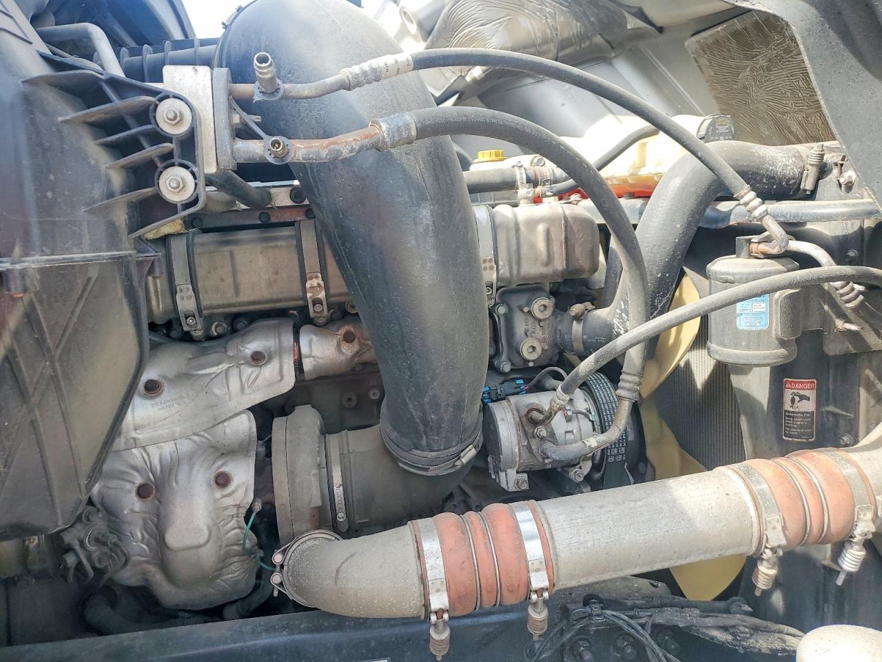 2020 FREIGHTLINER All other VIN 3AKJHHDR9LSLS7730 photo 7