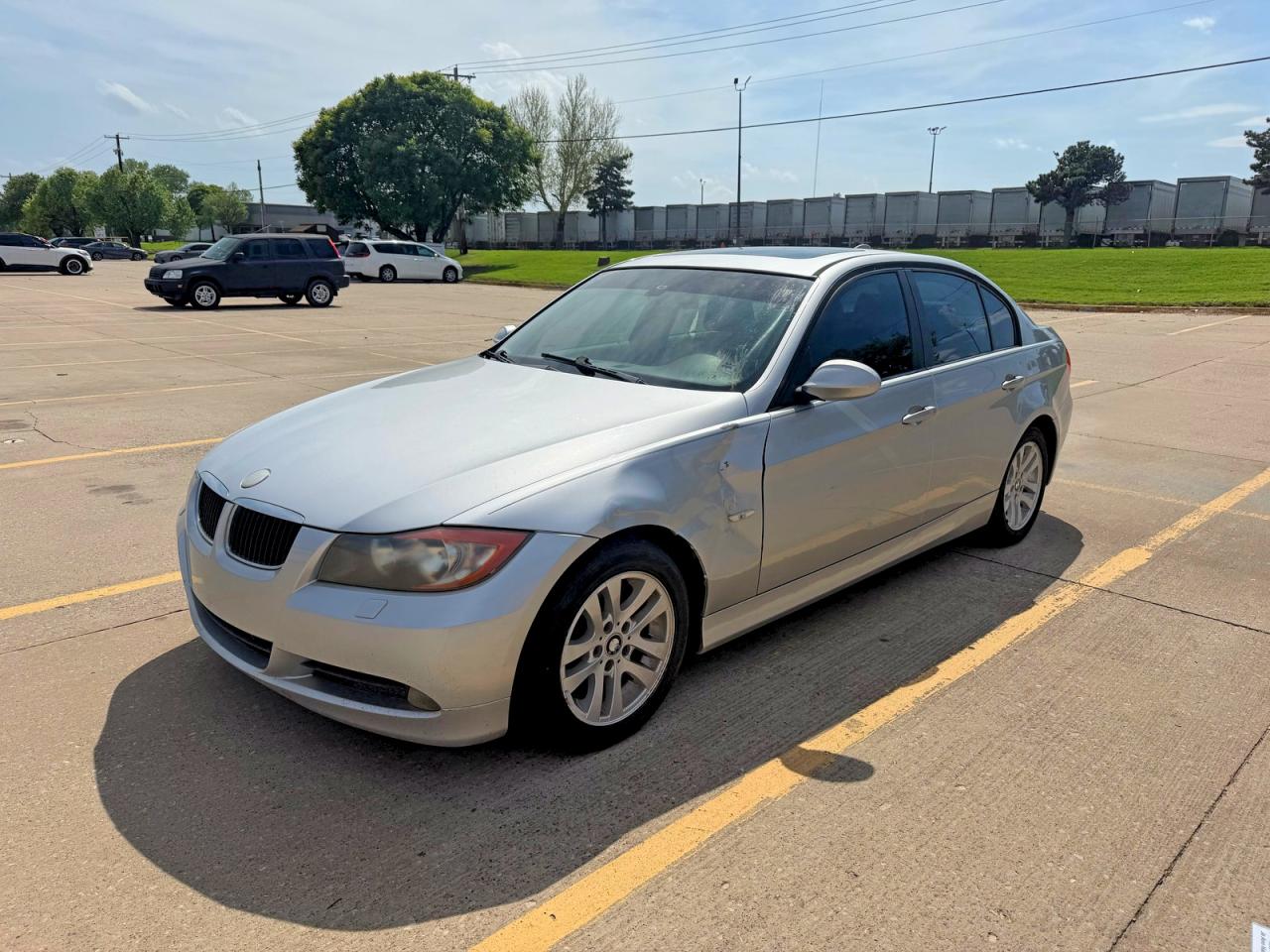 2006 BMW 3 series VIN WBAVD13516KV11749 photo 2
