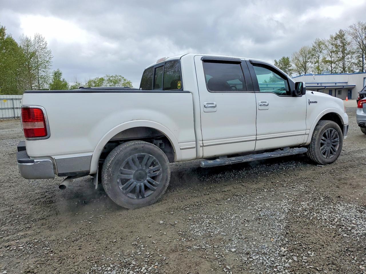 2007 LINCOLN Mark lt VIN 5LTPW18517FJ01619 photo 3