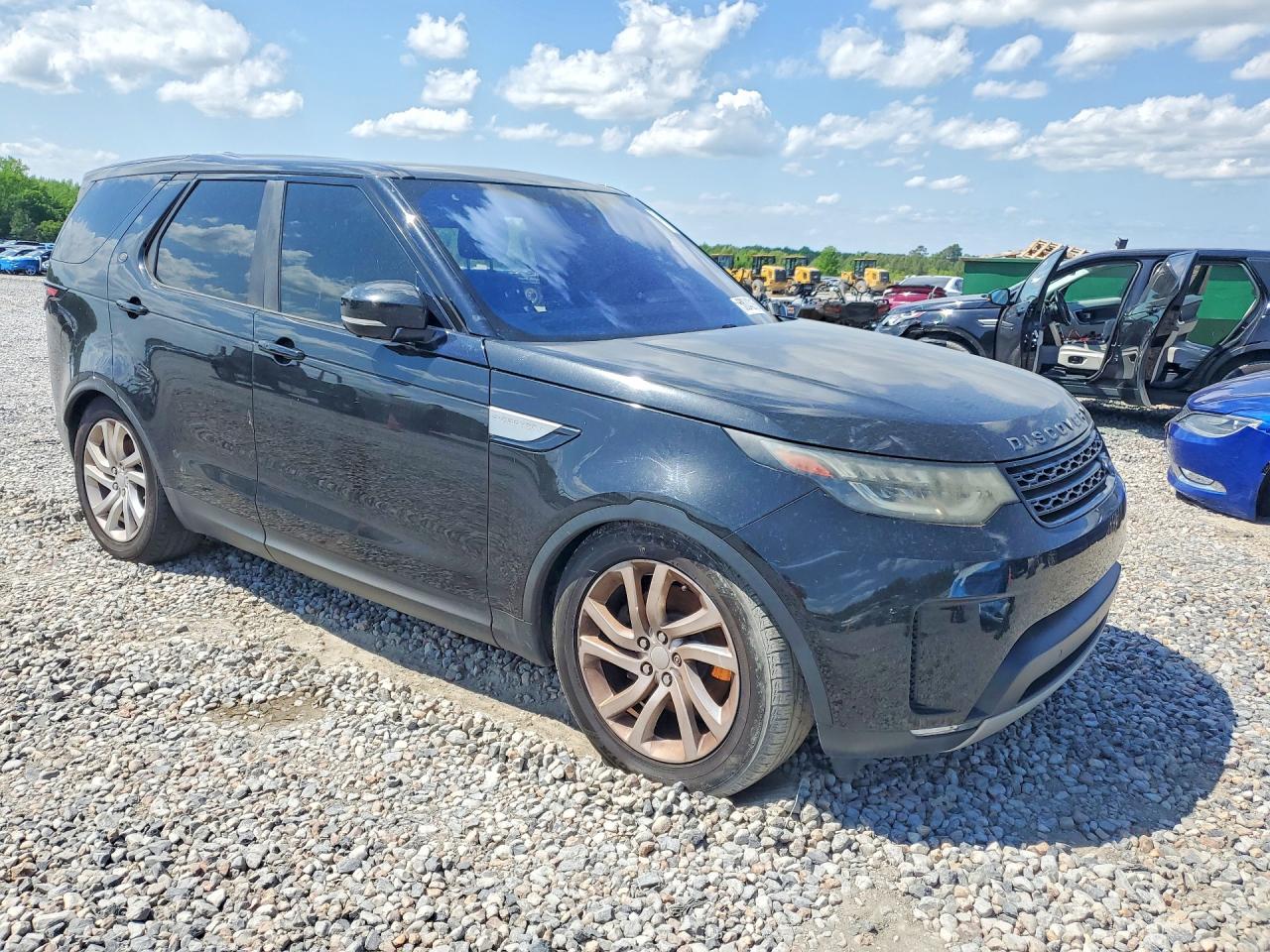 2017 Land Discovery VIN SALRRBBV1HA011217 photo 4