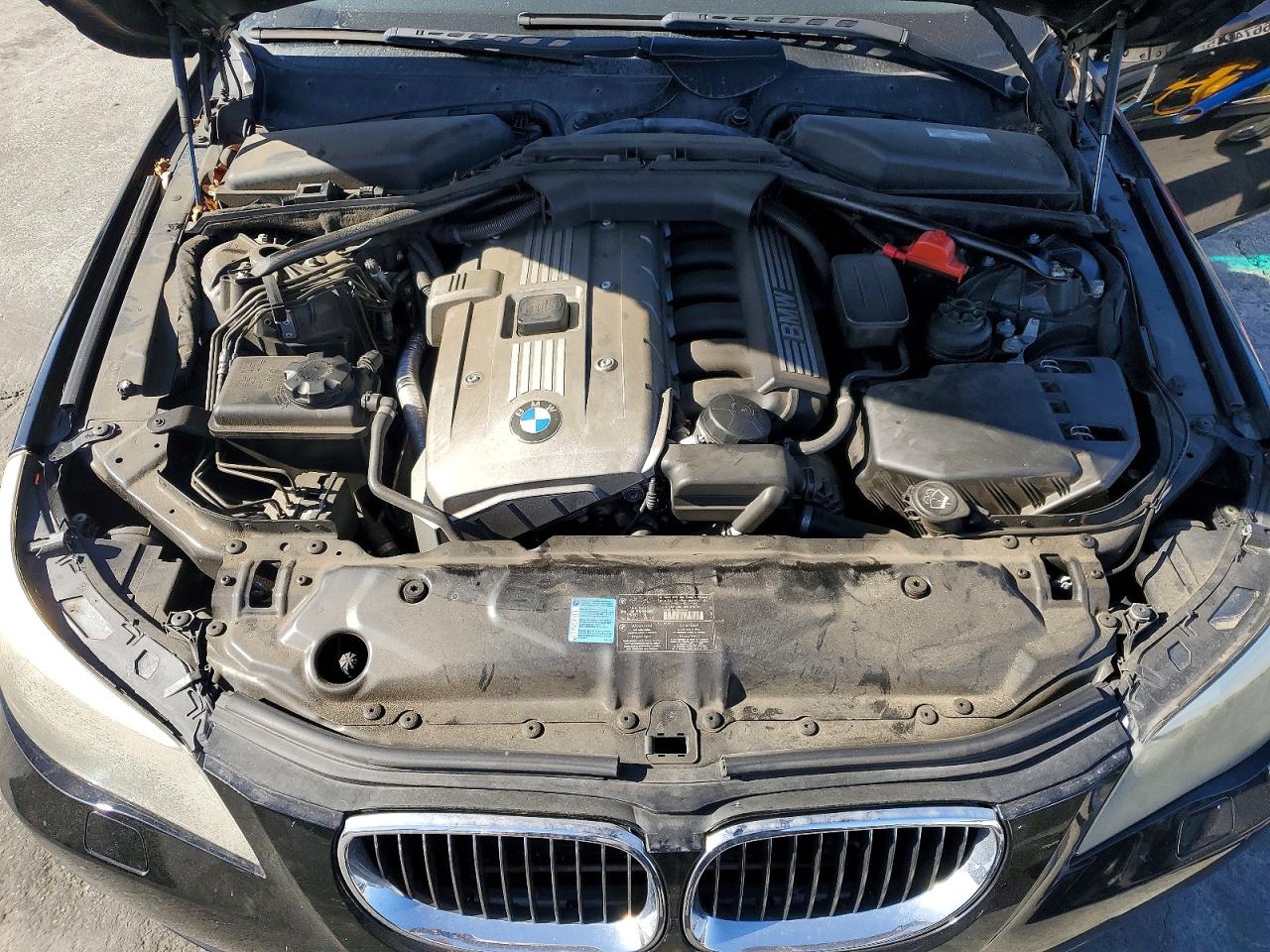 2007 BMW 5 series VIN WBANE53557CW63694 photo 11