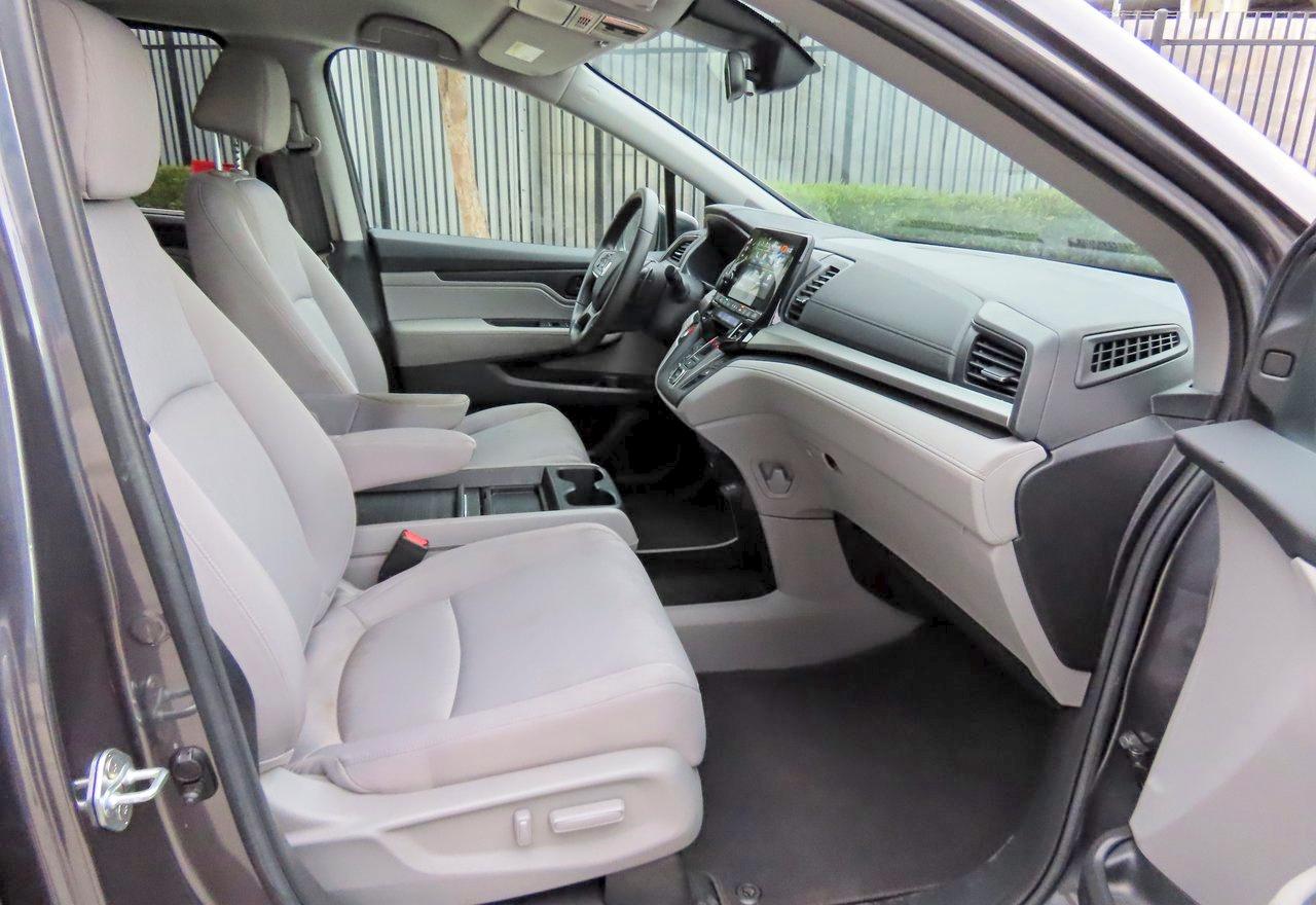2023 Honda Odyssey VIN 5FNRL6H53PB054759 photo 5
