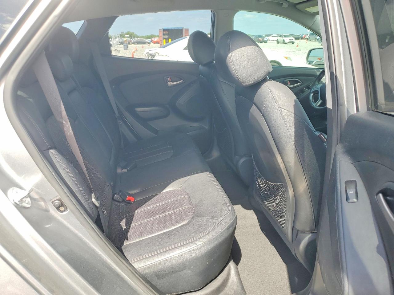 2010 Hyundai Tucson VIN KM8JU3AC5AU079822 photo 10