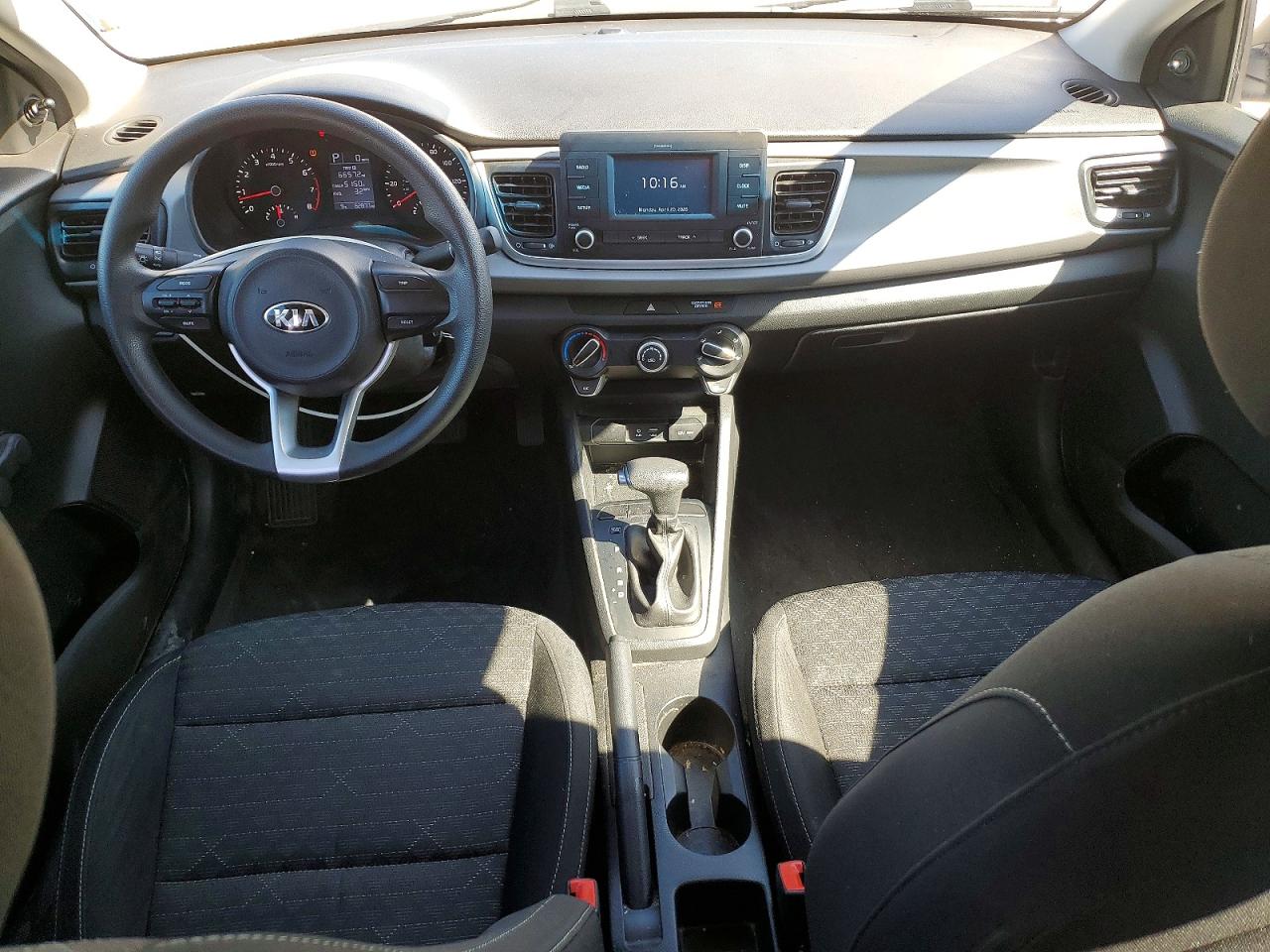 2018 Kia Rio VIN 3KPA24AB2JE058805 photo 8