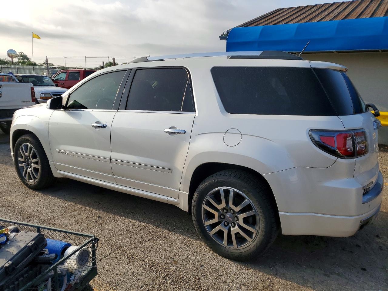 2013 GMC Acadia den VIN 1GKKVTKD3DJ155237 photo 2