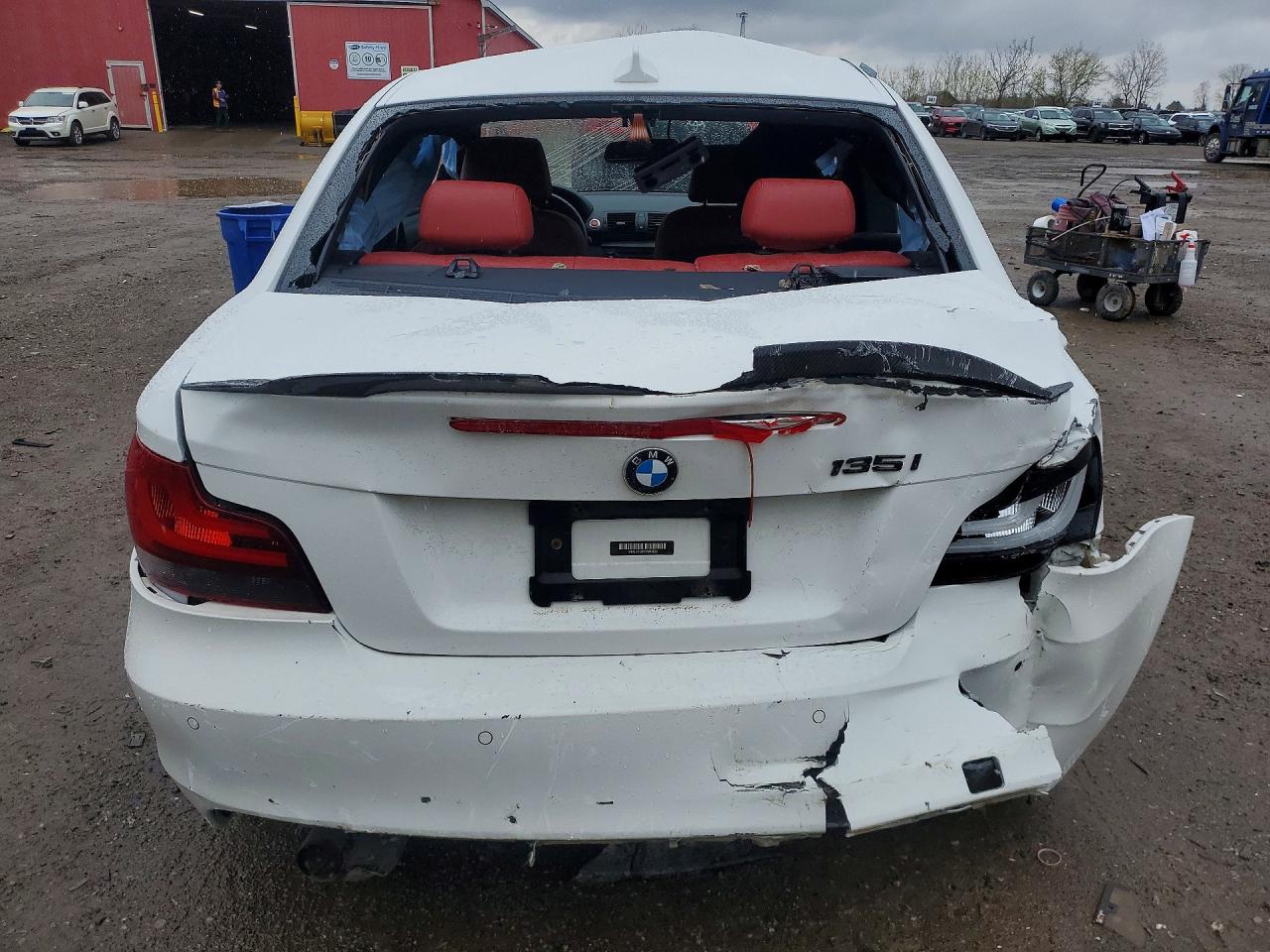 2012 BMW 1 series VIN WBAUC9C58CVM12028 photo 6