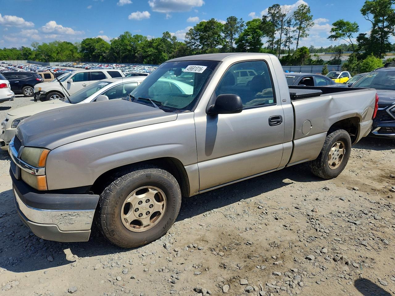 2003 Chevrolet Silverado VIN 1GCEC14X53Z199055 photo 1