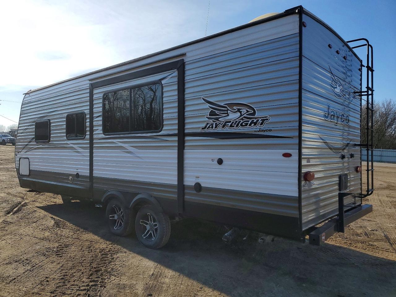 2017 JAYCO Travel tra VIN 1UJBJ0BN7H1T80135 photo 3