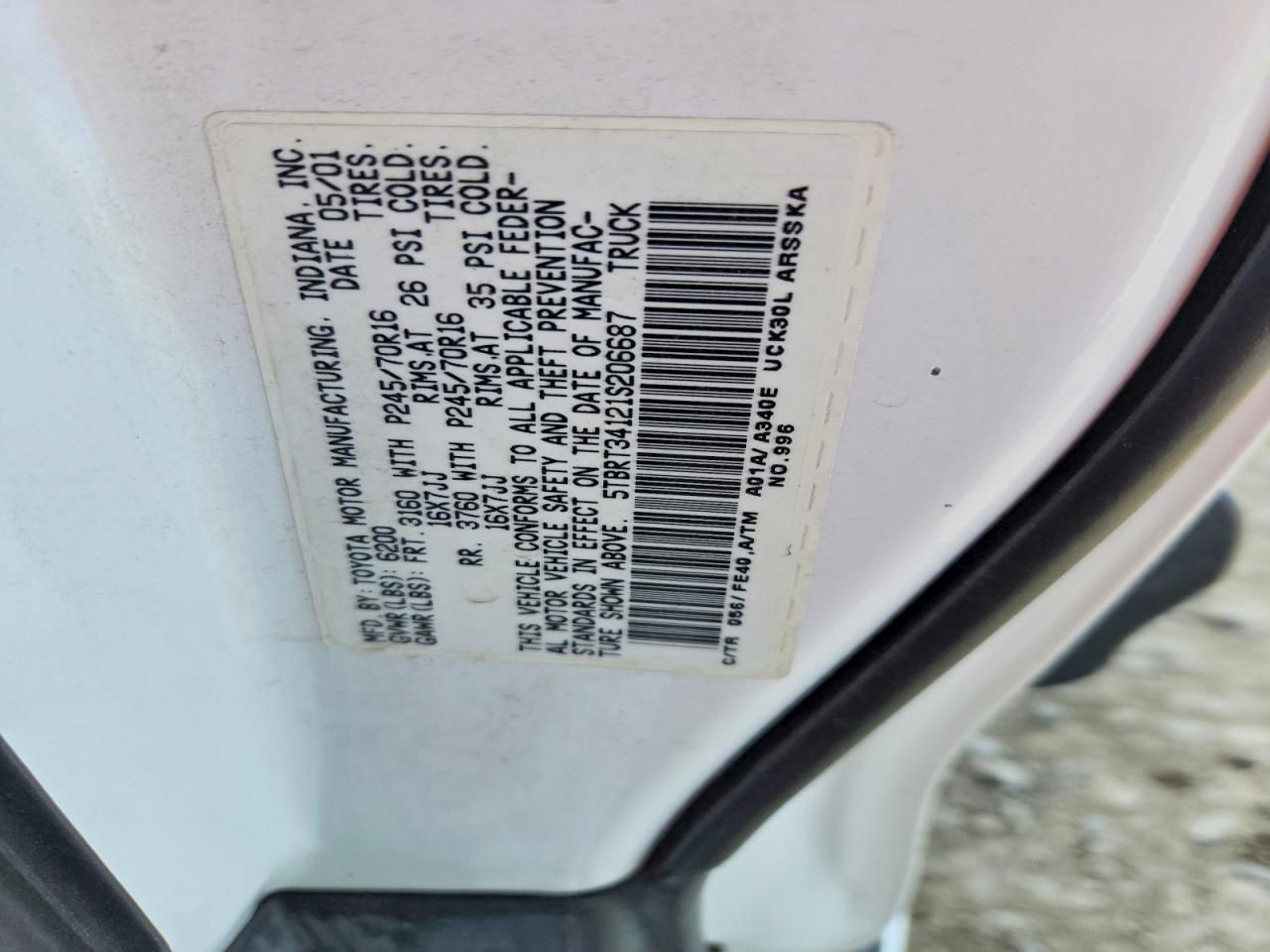 2001 Toyota Tundra VIN 5TBRT34121S206687 photo 12