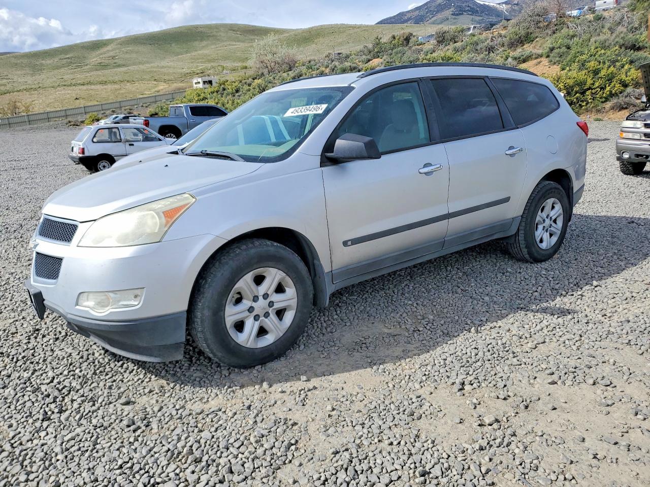 2010 Chevrolet Traverse VIN 1GNLVEEDXAS109215 photo 1