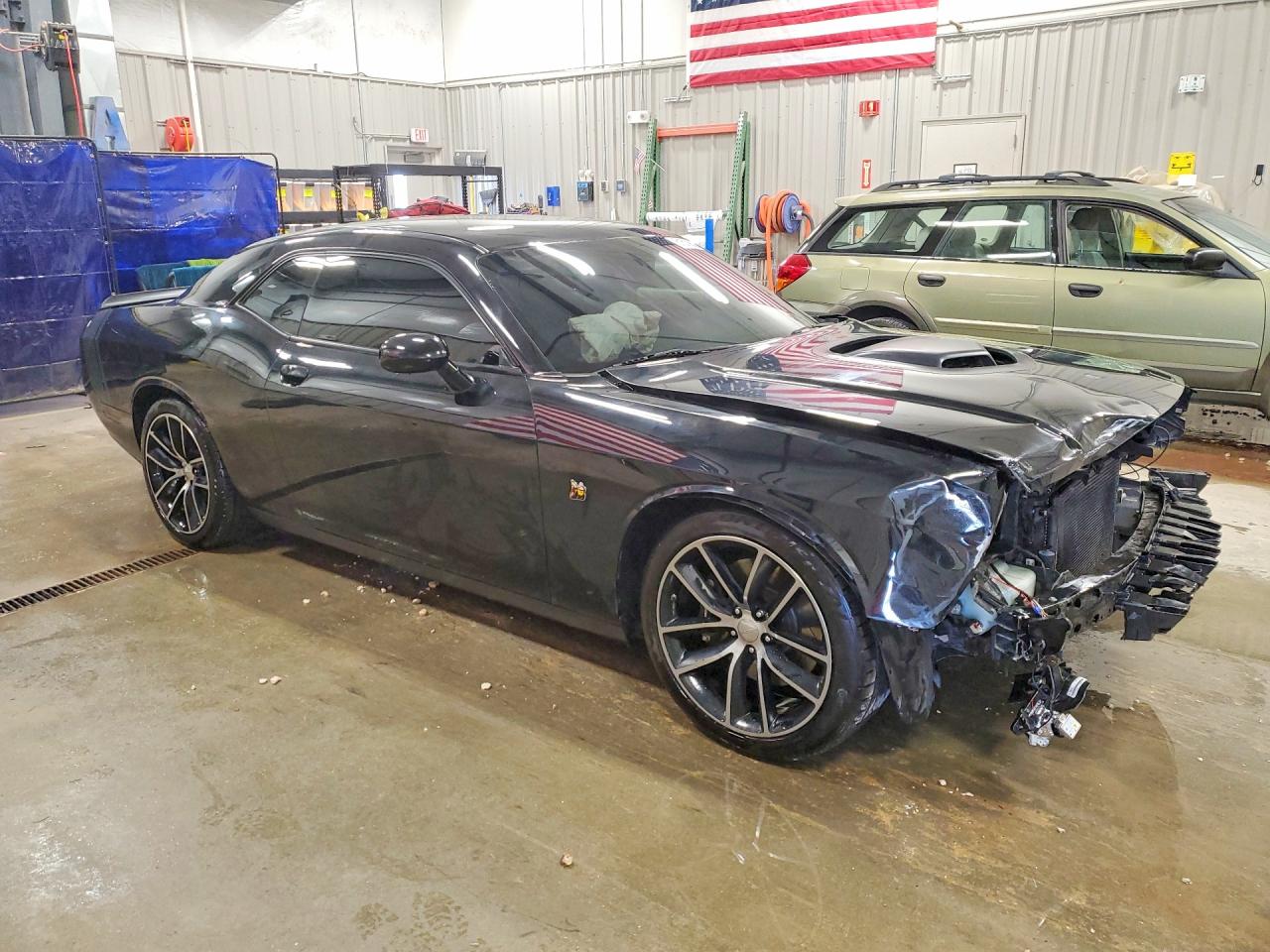 2016 Dodge Challenger VIN 2C3CDZFJ9GH271476 photo 4