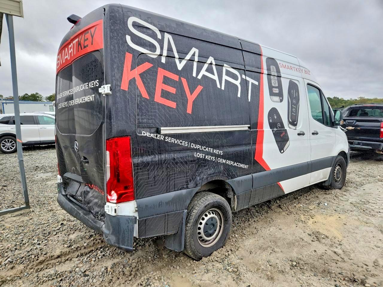 2023 Mercedes-Benz Sprinter VIN W1Y4KBHY3PT148990 photo 3