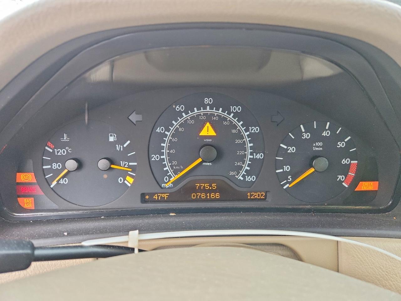 1999 Mercedes-Benz E-class VIN WDBJF65H0XA834065 photo 9