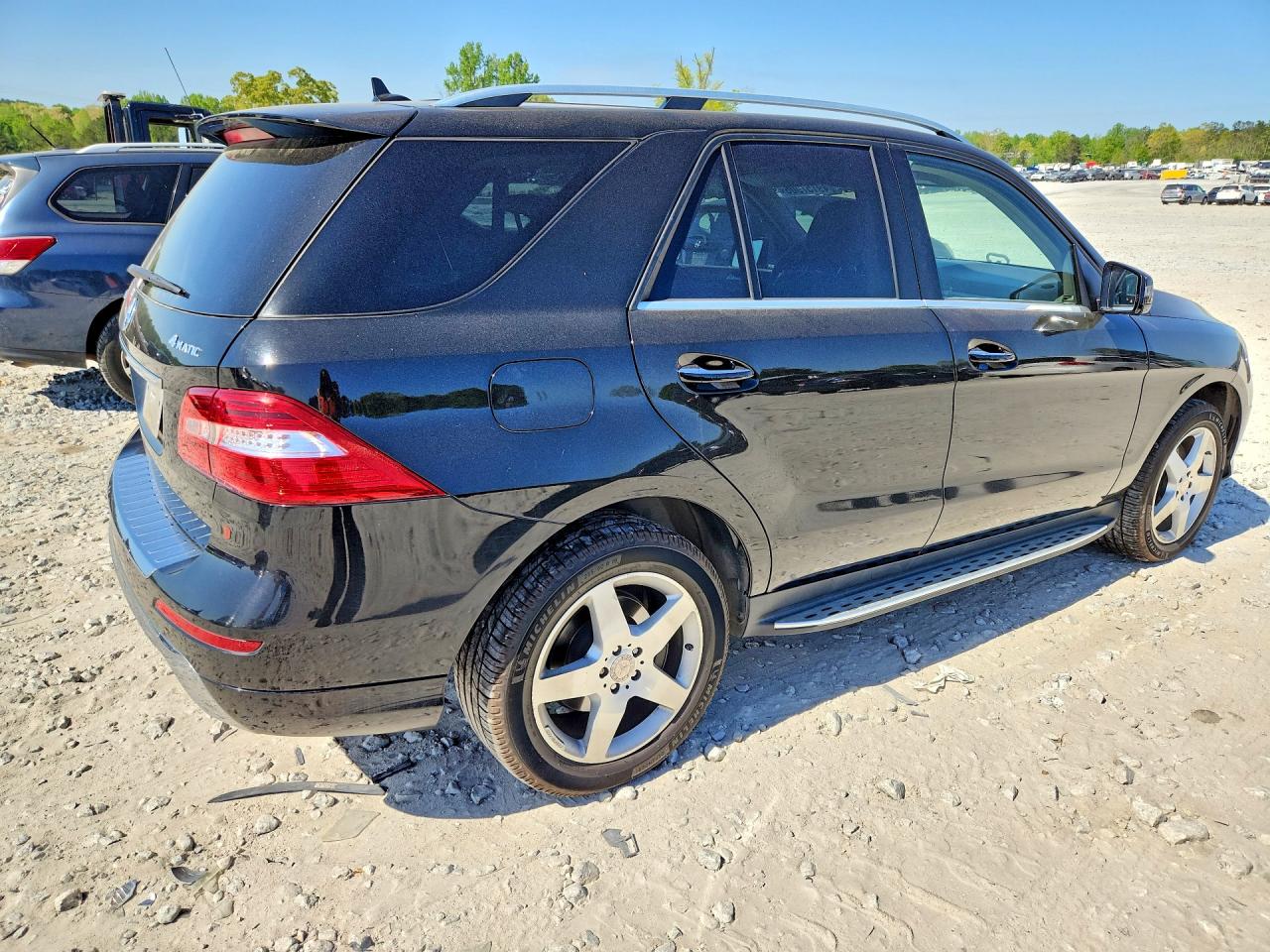 2015 Mercedes-Benz M-class VIN 4JGDA5GB0FA532477 photo 3
