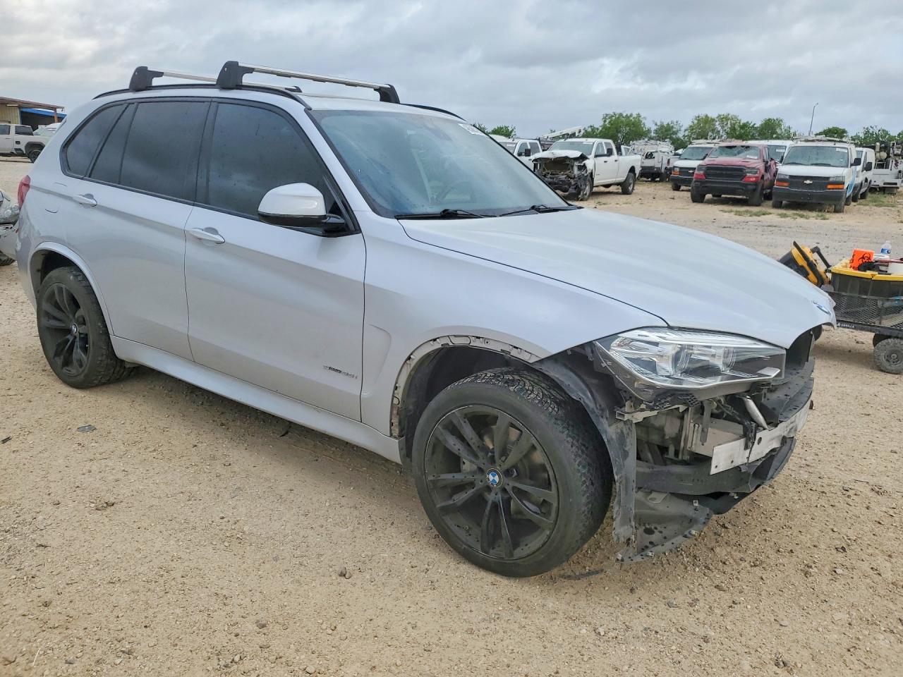 2017 BMW X5 VIN 5UXKR2C35H0X03443 photo 4