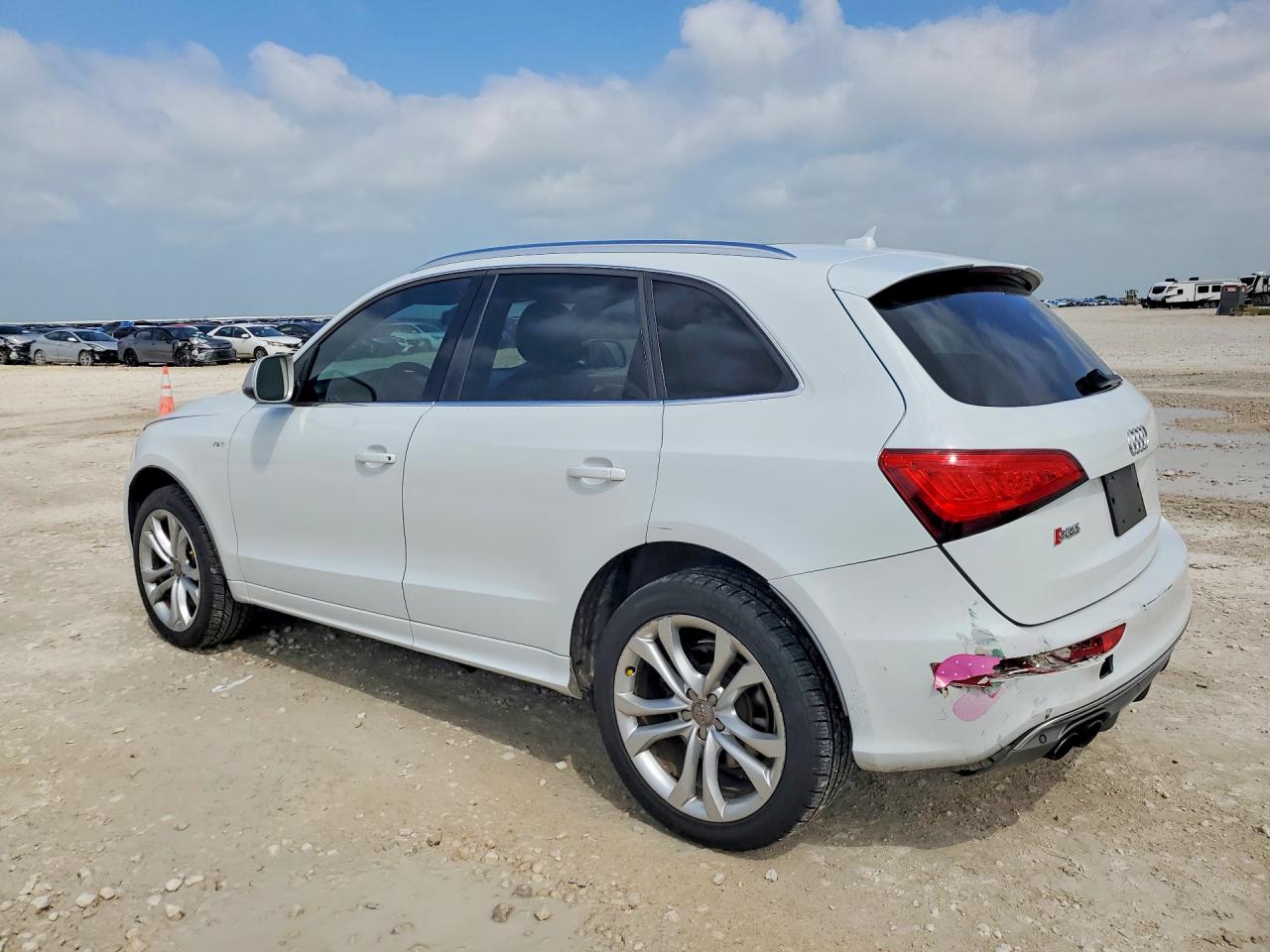 2014 Audi Sq5 VIN WA1CGAFP9EA058865 photo 2