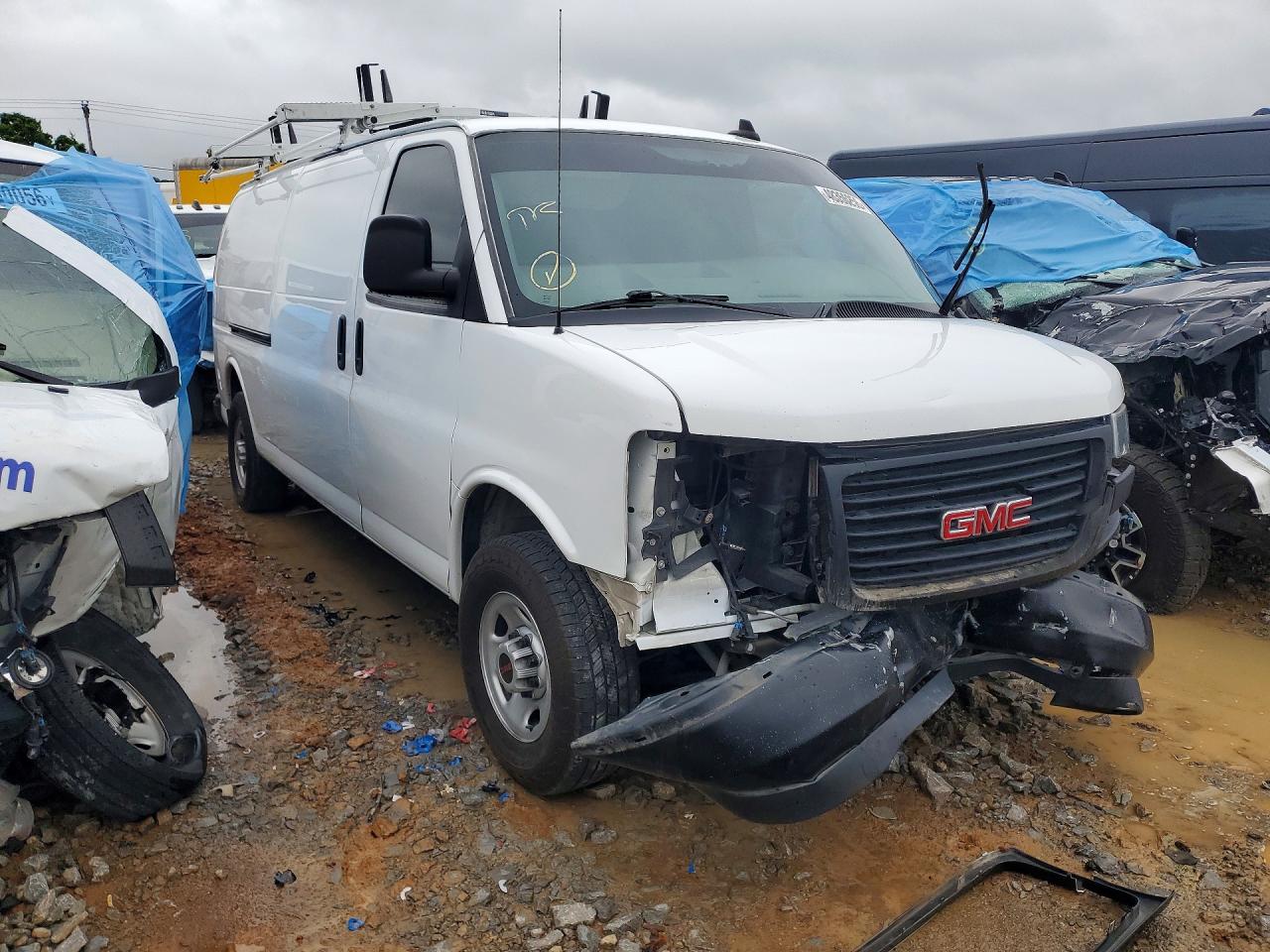 2023 GMC Savana VIN 1GTW7BFP9P1117683 photo 4