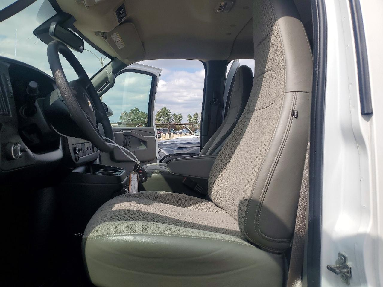 2025 Chevrolet Express VIN 1GAZGPF71S1165061 photo 7