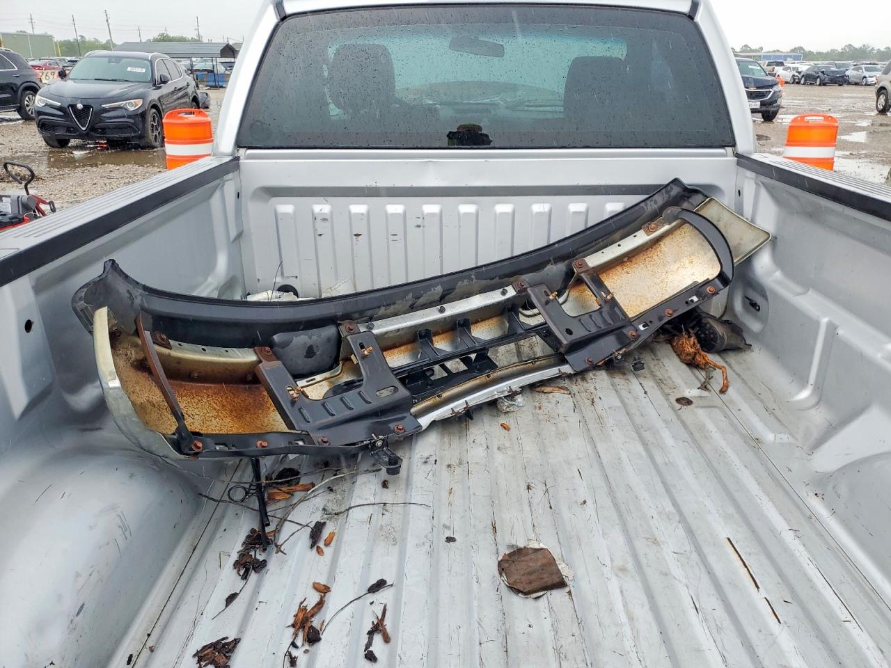 2005 Ford F150 VIN 1FTRF12W35NA63598 photo 12