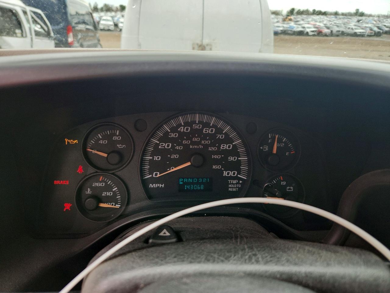 2005 Chevrolet Express VIN 1GBJG31U751143665 photo 9