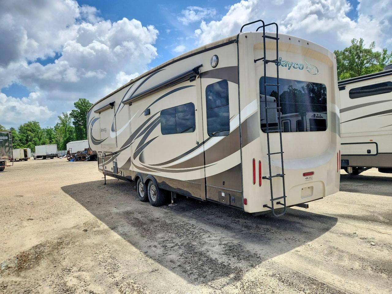 2016 JAYCO All models VIN 1UJCJ0BV9G1RL0051 photo 3
