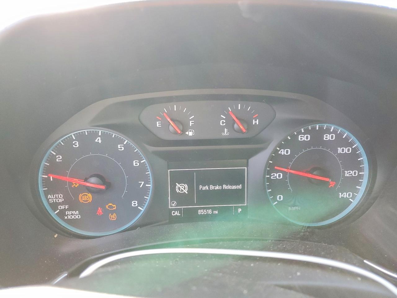 2018 Chevrolet Equinox VIN 3GNAXREV3JS523023 photo 9