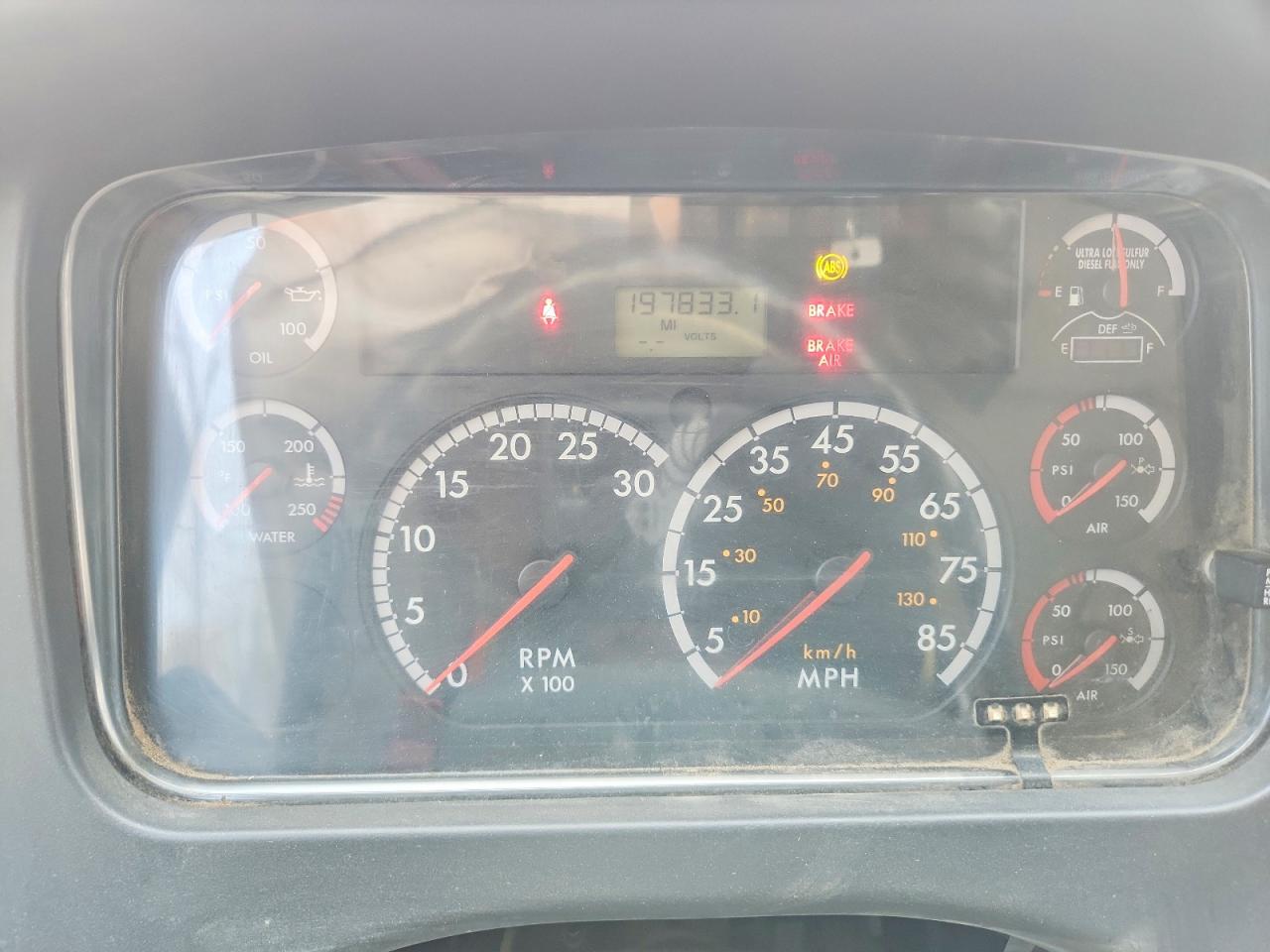 2013 FREIGHTLINER All other VIN 1FVHC3BS7DHFA4744 photo 8