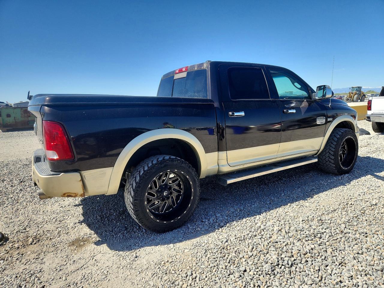 2011 Dodge Ram 1500 VIN 1D7RV1CT7BS603027 photo 3