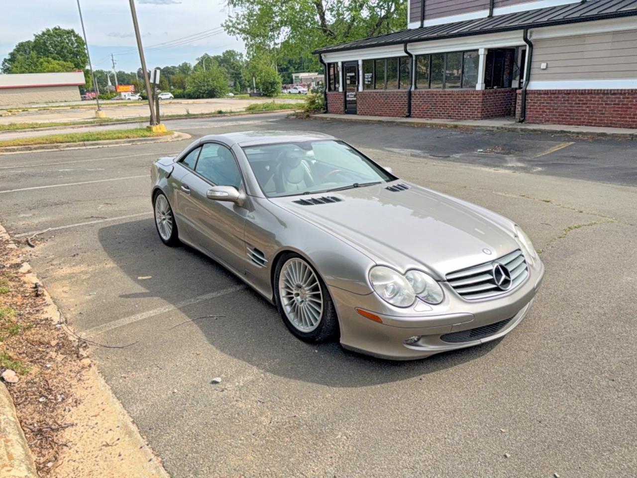 2005 Mercedes-Benz Sl-class VIN WDBSK75F45F096095 photo 1